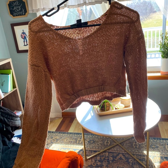 crop sweater - Picture 1 of 2
